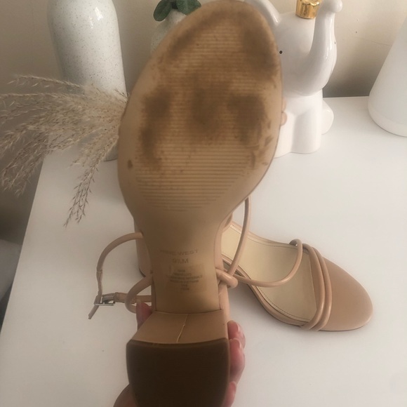 Nude block heels, size 9.5 - Picture 5 of 5
